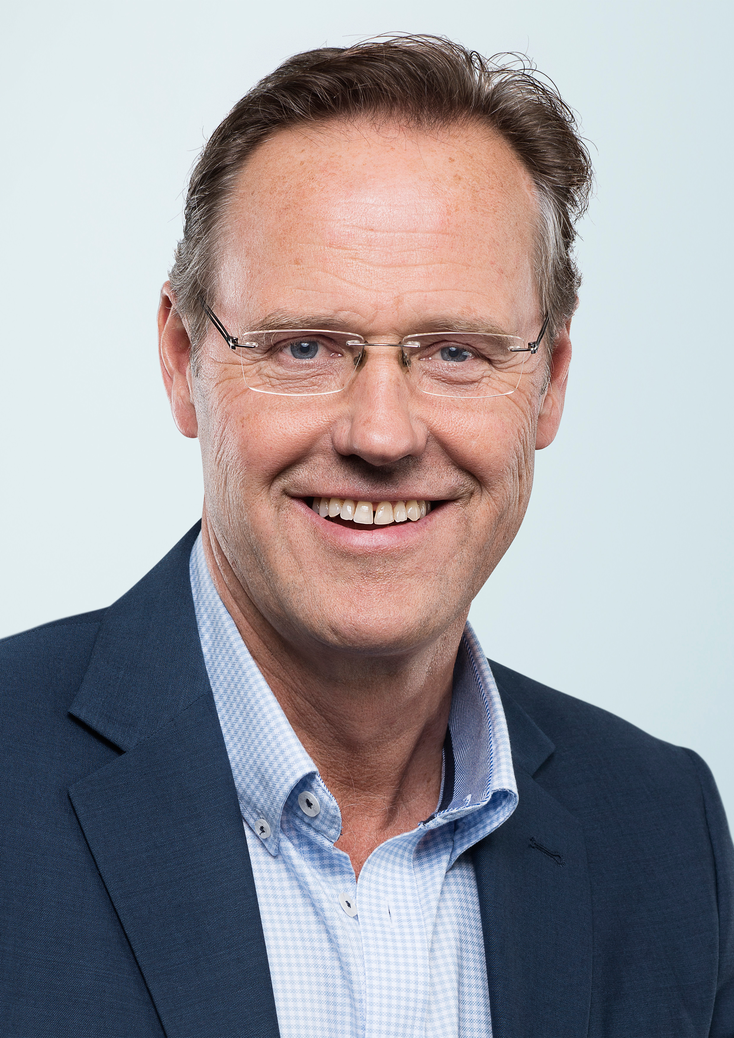 HR-sjef, Anton Flåen 