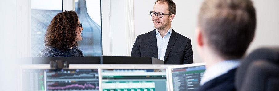 Meglerbord_aksjer_valuta.jpg